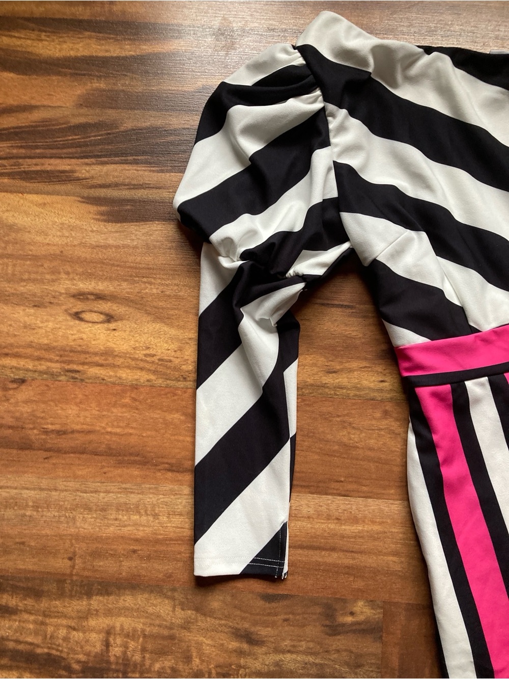 New NY & Co. Large one shoulder wide leg Colorblock striped jumpsuit - Picture 3 of 8